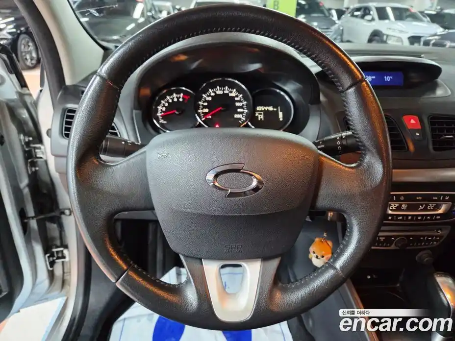 Renault SM3 2010 1.6 Автомат в Москве № 186146, фото 12