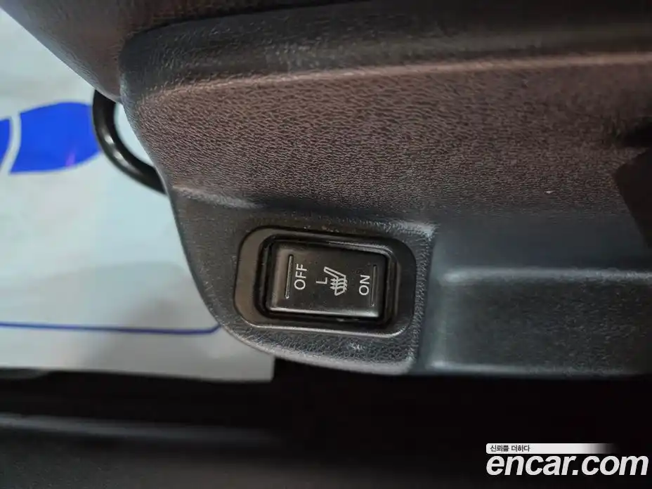 Renault SM3 2010 1.6 Автомат в Москве № 186146, фото 15