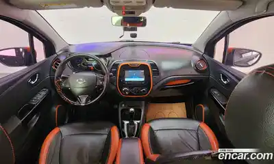 Renault QM3 2015 1.5 Автомат в Москве № 186445, миниатюра 12