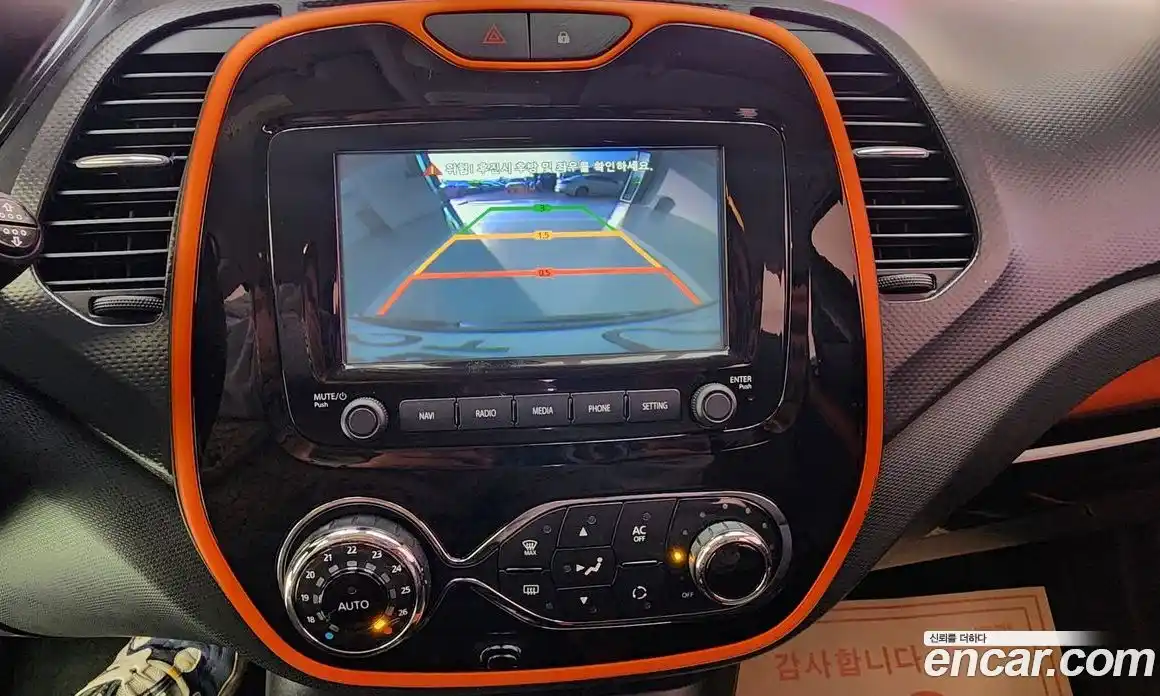 Renault QM3 2015 1.5 Автомат в Москве № 186445, фото 18