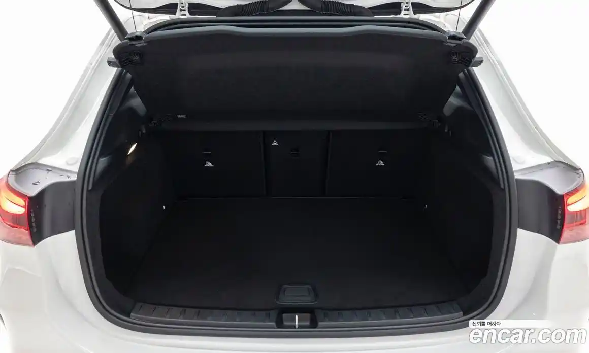 Mercedes-Benz GLA-Class 2026 2.0 Автомат в Москве № 193661, фото 11