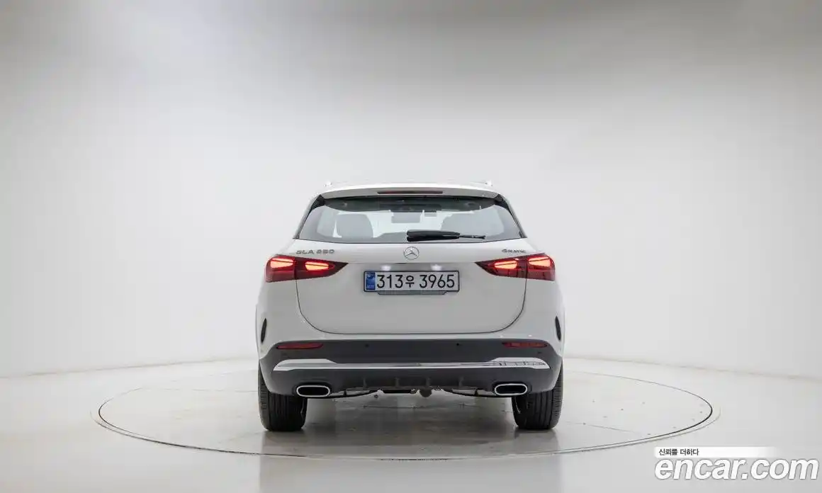 Mercedes-Benz GLA-Class 2026 2.0 Автомат в Москве № 193661, фото 4