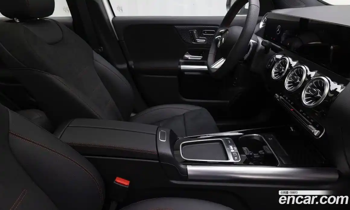 Mercedes-Benz GLA-Class 2026 2.0 Автомат в Москве № 193661, фото 9