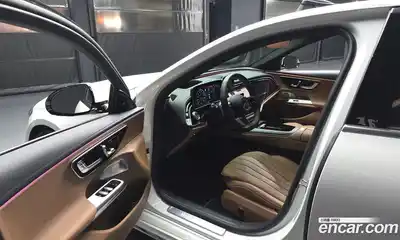 Mercedes-Benz E-Class 2025 2.0 Автомат в Москве № 193803, миниатюра 5