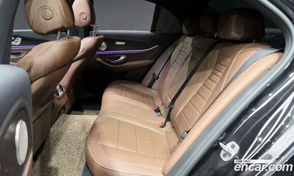 Mercedes-Benz E-Class 2023 2.0 Автомат в Москве № 194154, фото 12