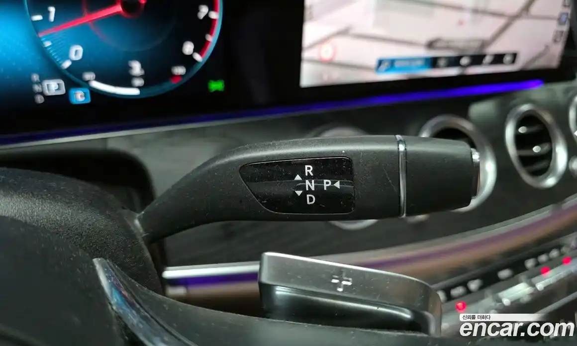 Mercedes-Benz E-Class 2023 2.0 Автомат в Москве № 194154, фото 9