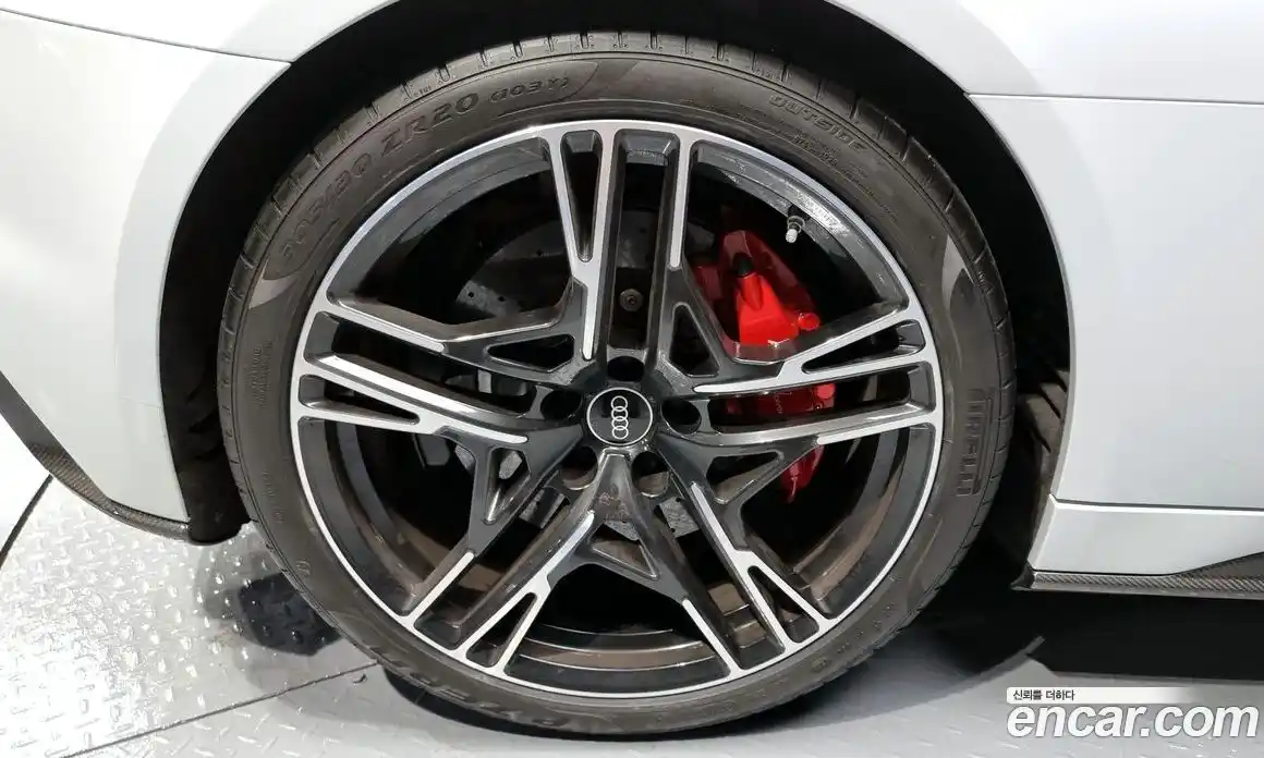 Audi R8 2021 5.2 Автомат в Москве № 196111, фото 5