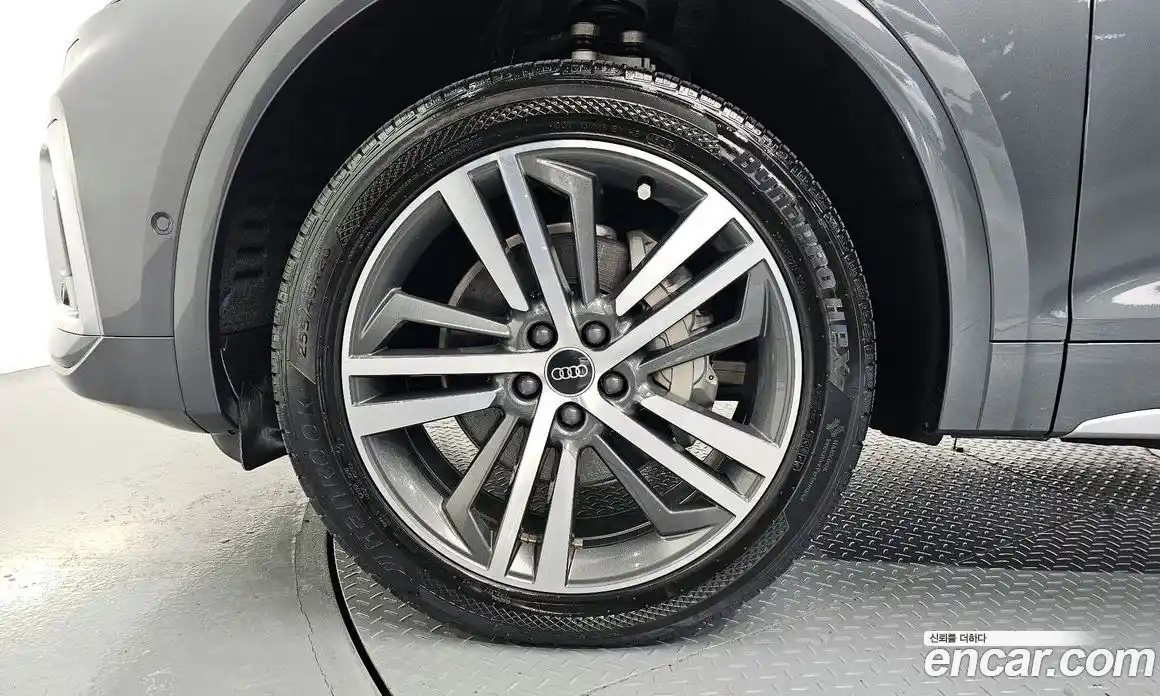 Audi Q5 2022 2.0 Автомат в Москве № 196308, фото 16