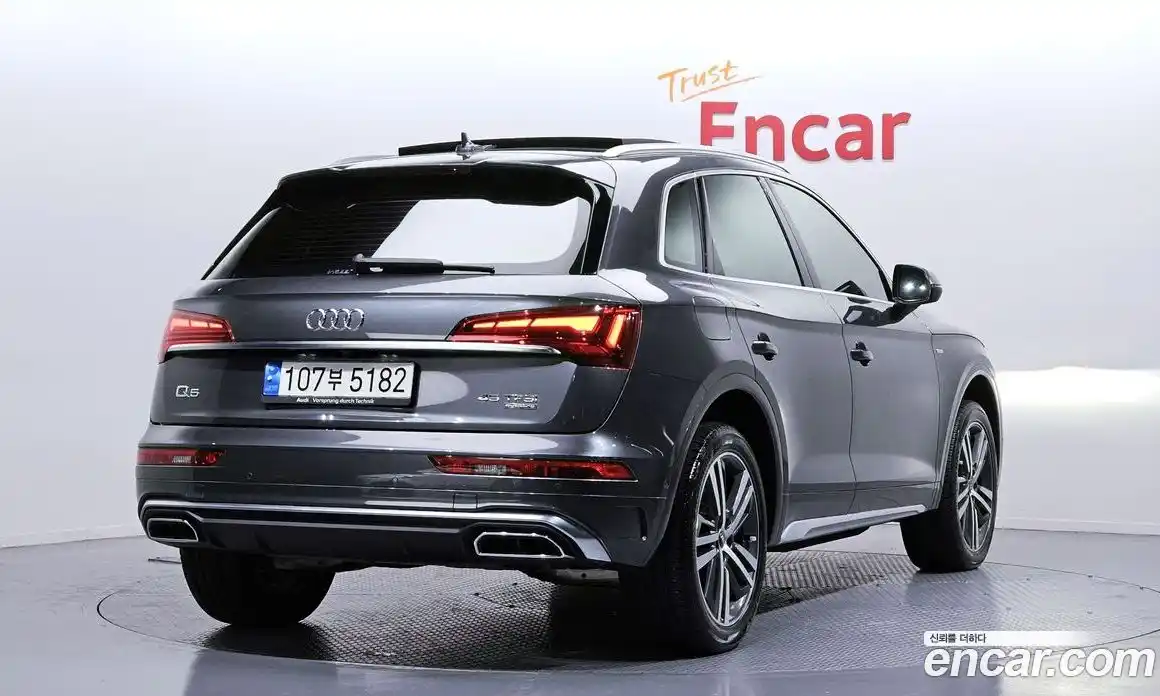 Audi Q5 2022 2.0 Автомат в Москве № 196308, фото 4