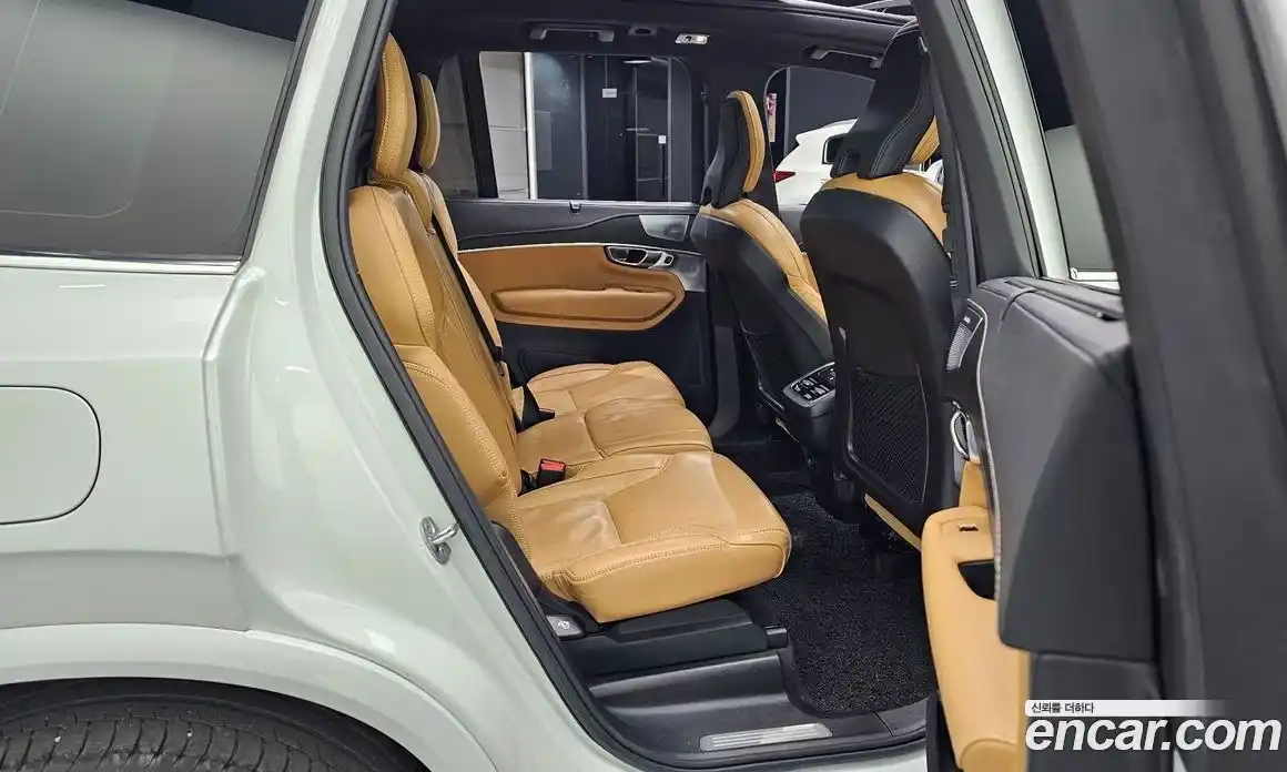 Volvo XC90 2022 2.0 Автомат в Москве № 196976, фото 18