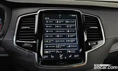 Volvo XC90 2022 2.0 Автомат в Москве № 196976, миниатюра 3