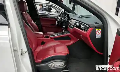 Porsche Macan 2018 3.0 Автомат в Москве № 197546, миниатюра 11