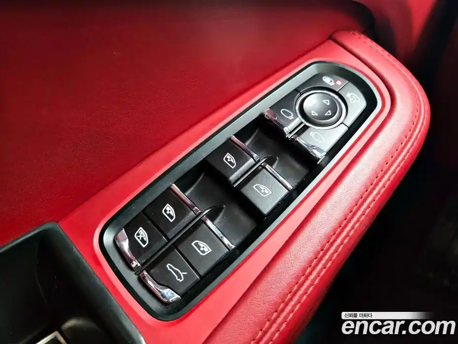 Porsche Macan 2018 3.0 Автомат в Москве № 197546, фото 17