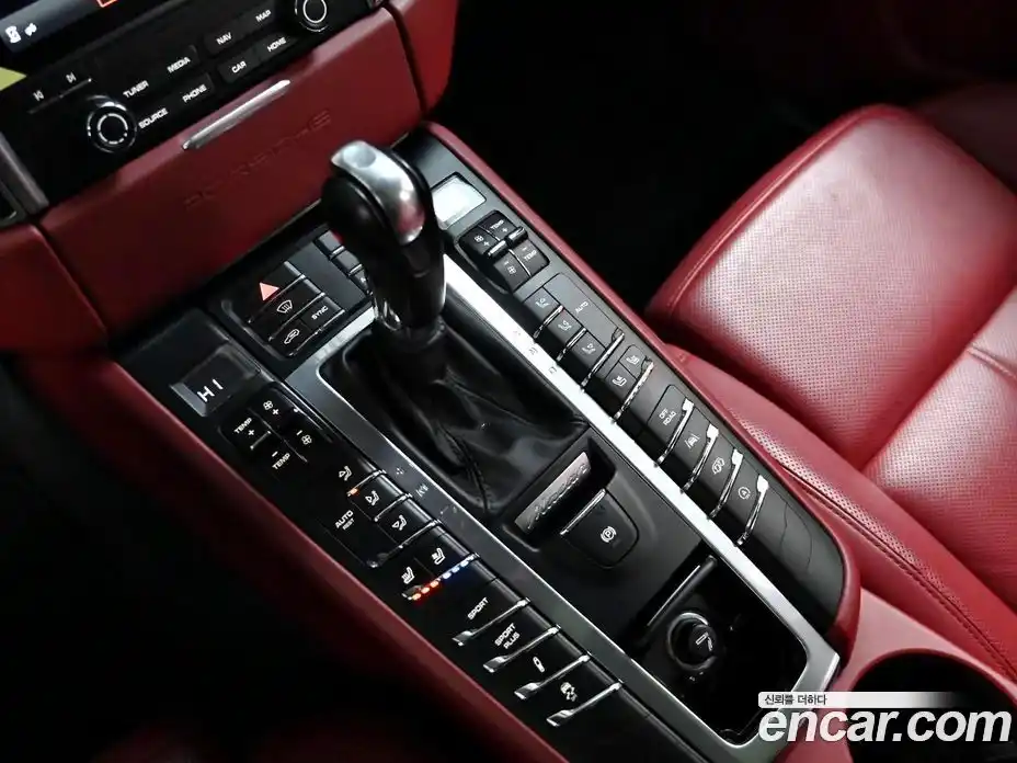 Porsche Macan 2018 3.0 Автомат в Москве № 197546, фото 9