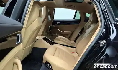 Porsche Panamera 2018 2.9 Автомат в Москве № 197589, миниатюра 3