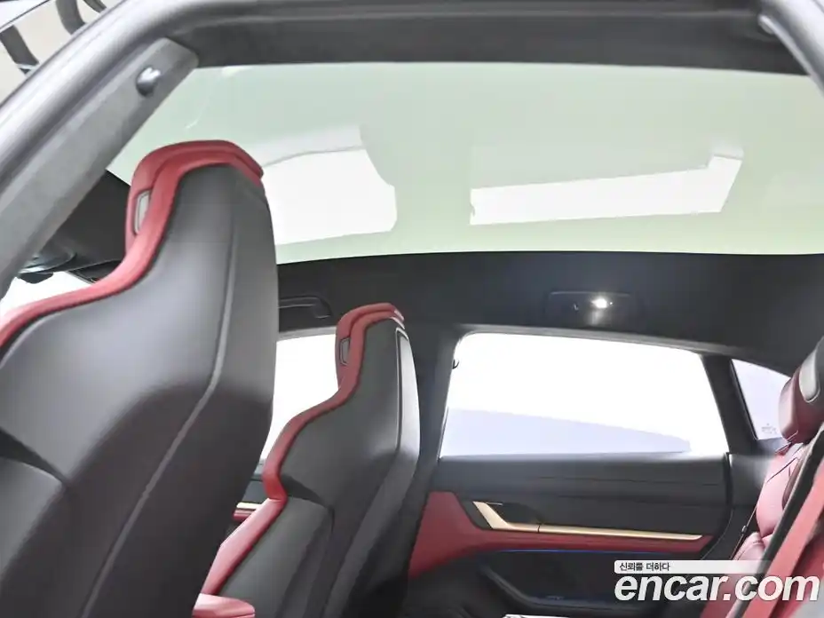 Porsche Taycan 2024 0.1 Автомат в Москве № 197841, фото 19