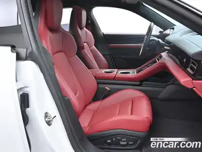 Porsche Taycan 2024 0.1 Автомат в Москве № 197841, миниатюра 10