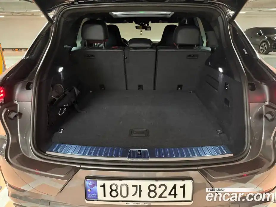 Porsche Cayenne 2025 4.0 Автомат в Москве № 197887, фото 7