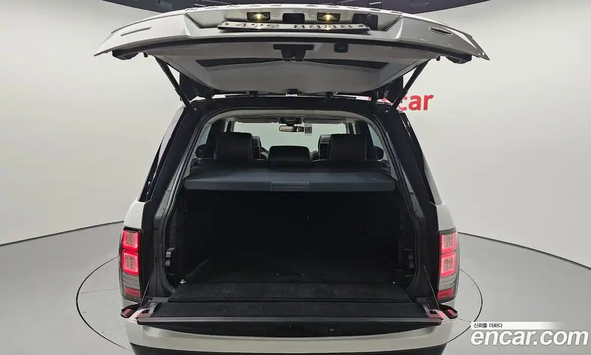 Land Rover Range-Rover 2016 4.4 Автомат в Москве № 198126, фото 15