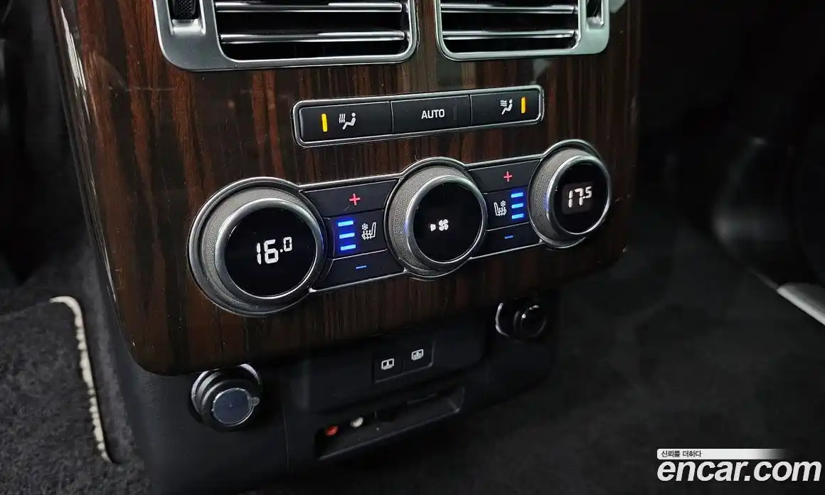 Land Rover Range-Rover 2016 4.4 Автомат в Москве № 198126, фото 7