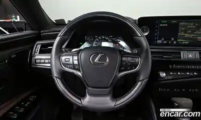 Lexus ES 2023 2.5 Автомат в Москве № 198719, миниатюра 6