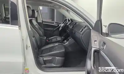 Volkswagen Tiguan, 2015