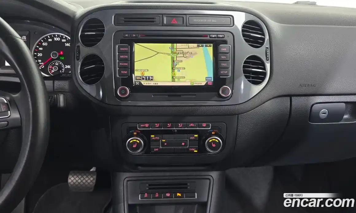 Volkswagen Tiguan 2015 2.0 Автомат в Москве № 199150, фото 16