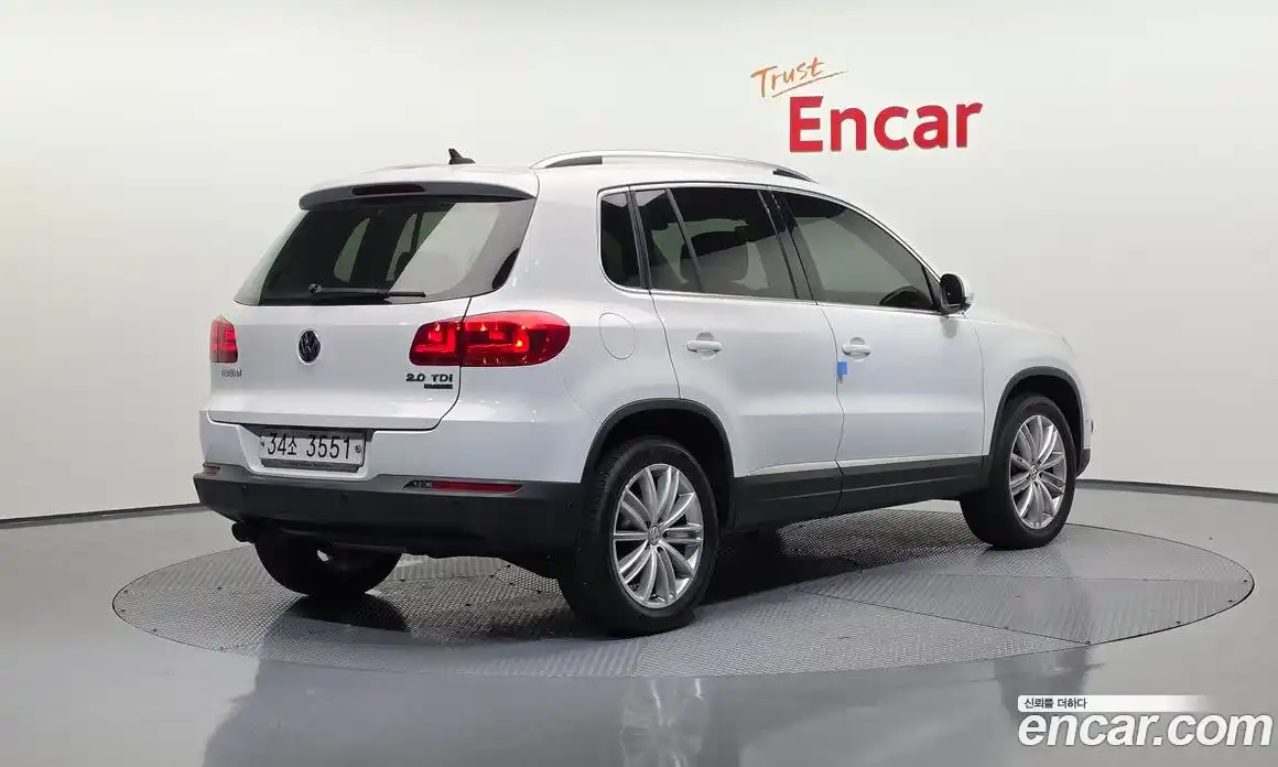 Volkswagen Tiguan 2015 2.0 Автомат в Москве № 199150, фото 19