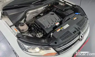 Volkswagen Tiguan 2015 2.0 Автомат в Москве № 199150, миниатюра 2