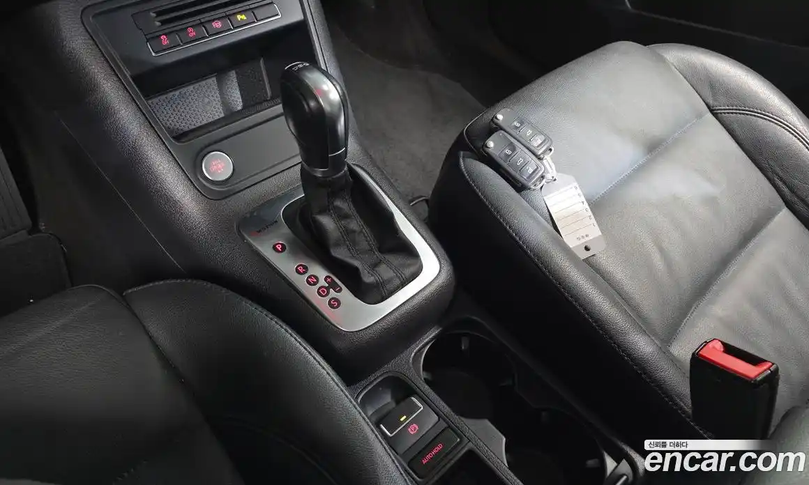 Volkswagen Tiguan 2015 2.0 Автомат в Москве № 199150, фото 10