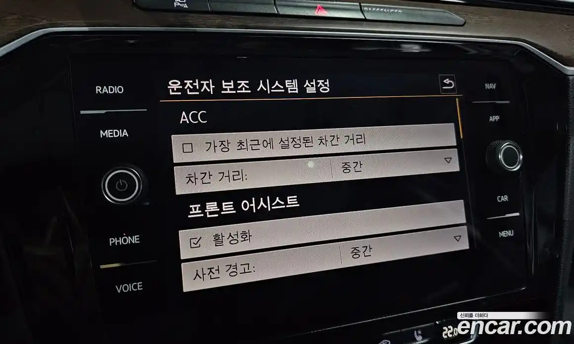 Volkswagen Passat 2018 2.0 Автомат в Москве № 199171, фото 3