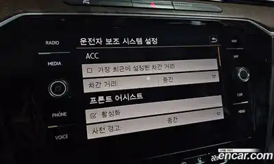 Volkswagen Passat 2018 2.0 Автомат в Москве № 199171, миниатюра 3