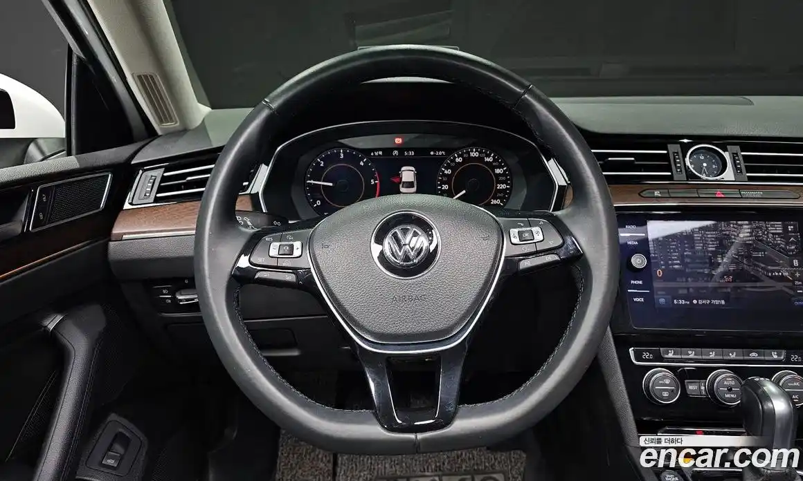 Volkswagen Passat 2018 2.0 Автомат в Москве № 199171, фото 4