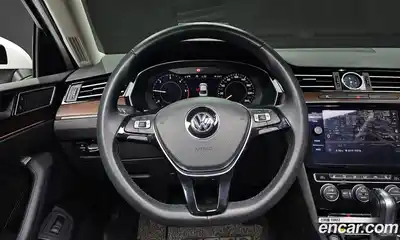 Volkswagen Passat 2018 2.0 Автомат в Москве № 199171, миниатюра 4
