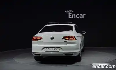 Volkswagen Passat 2018 2.0 Автомат в Москве № 199171, миниатюра 8