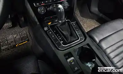 Volkswagen Passat 2018 2.0 Автомат в Москве № 199171, миниатюра 9