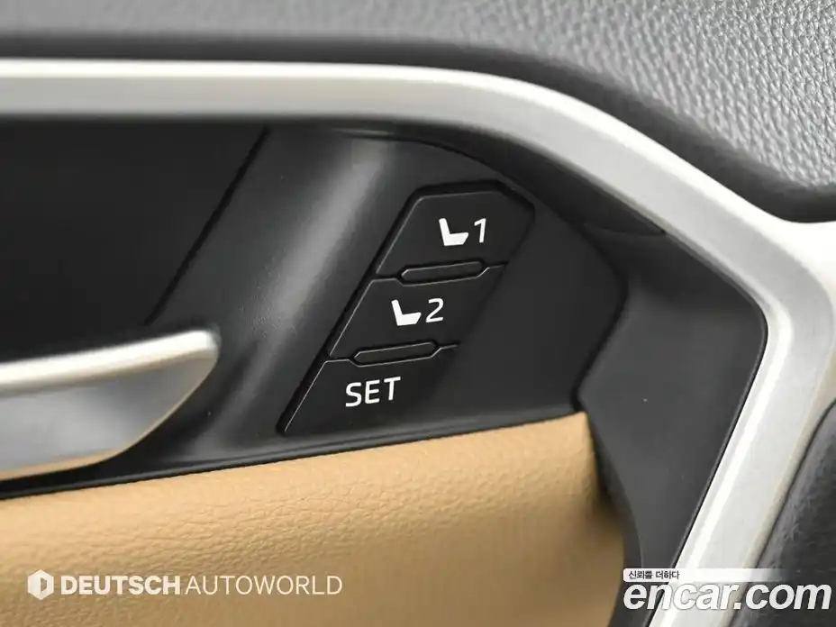 Toyota RAV4 2025 2.5 Автомат в Москве № 199546, фото 19