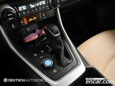 Toyota RAV4 2025 2.5 Автомат в Москве № 199546, миниатюра 10