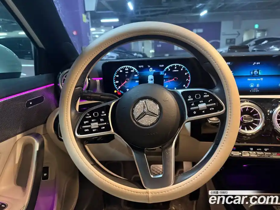 Mercedes-Benz A-Class 2022 2.0 Автомат в Москве № 205526, фото 10