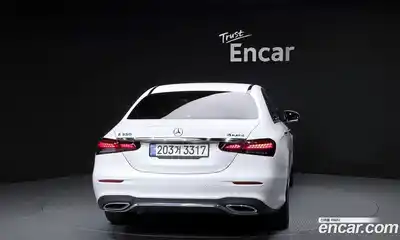Mercedes-Benz E-Class 2023 2.0 Автомат в Москве № 206486, миниатюра 4