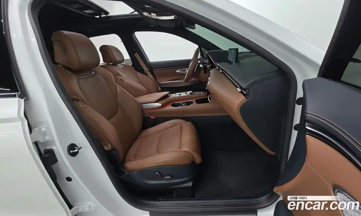 Genesis GV70 2023 2.5 Автомат в Москве № 20958, фото 17