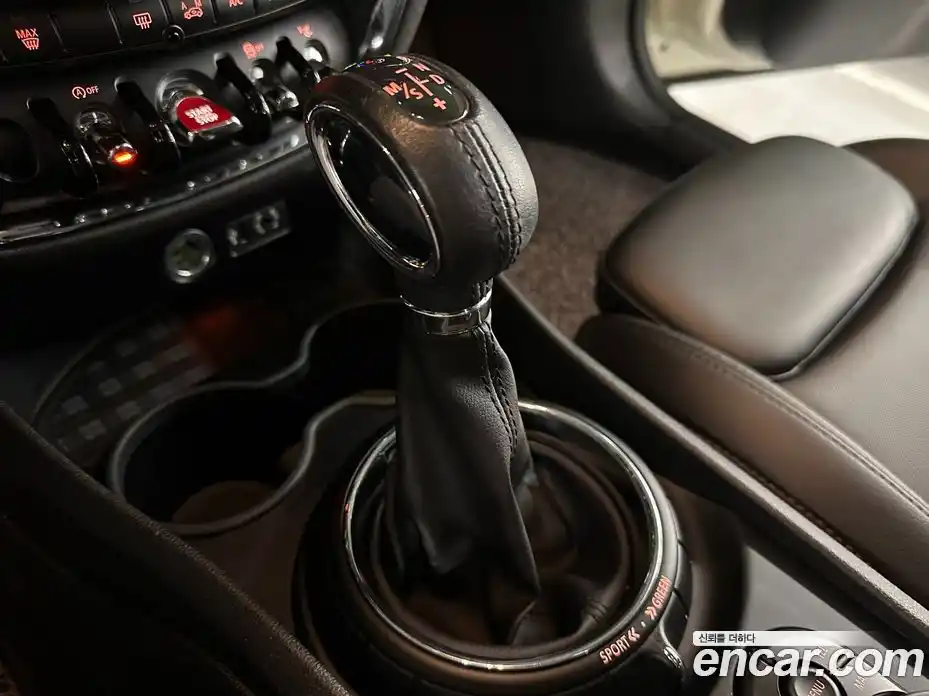 Mini Clubman 2017 2.0 Автомат в Москве № 209685, фото 10