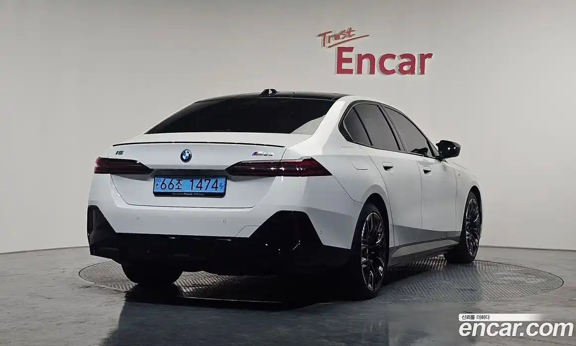 BMW i5 2024 0.2 Автомат в Москве № 210623, фото 1