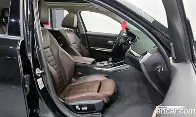 BMW 3-Series 2021 2.0 Автомат в Москве № 211321, миниатюра 8