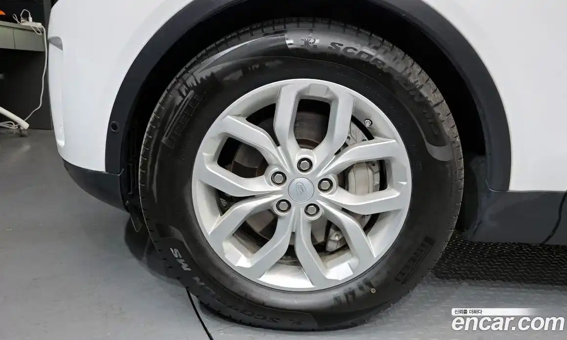 Land Rover Discovery 2019 3.0 Автомат в Москве № 213503, фото 13