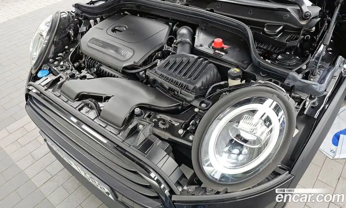 Mini Cooper 2021 1.5 Автомат в Москве № 214125, фото 17