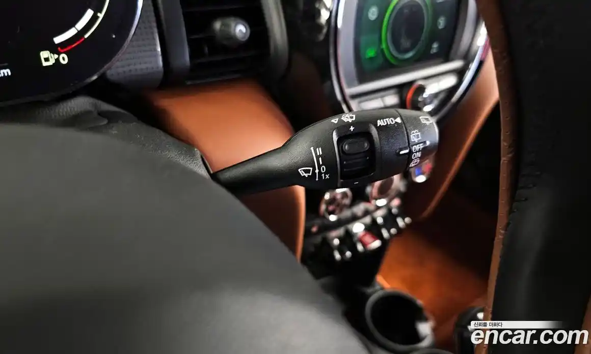 Mini Cooper 2021 1.5 Автомат в Москве № 214125, фото 20