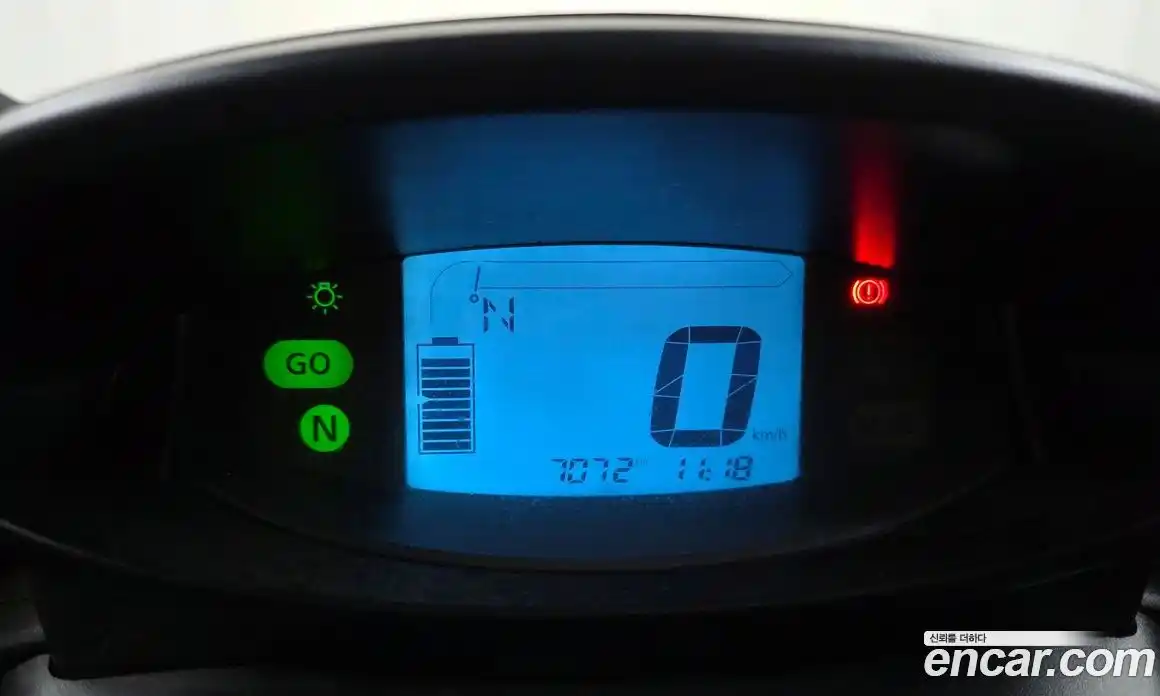 Renault Twizy 2020 0.1 Автомат в Москве № 220009, фото 12