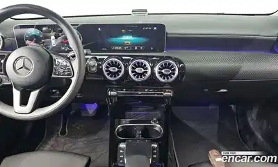 Mercedes-Benz A-Class 2020 2.0 Автомат в Москве № 223144, миниатюра 4