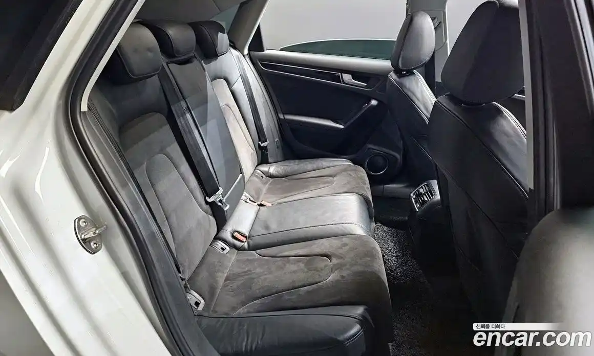 Audi A4 2015 2.0 Автомат в Москве № 226547, фото 12